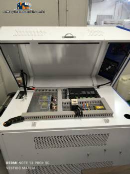 M�quina de limpieza l�ser para eliminar �xido, oxidaci�n y pintura STARMA cnc