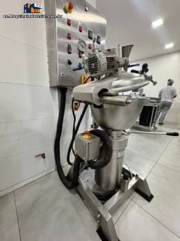 Procesador de alimentos Geiger de 25 litros, de acero inoxidable y cortador.