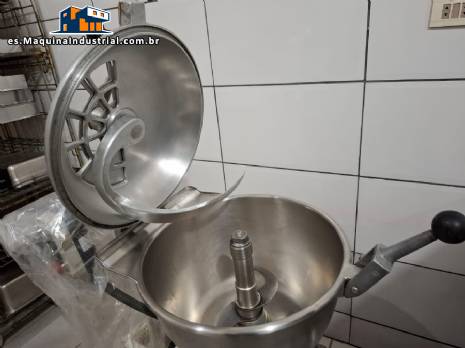 Procesador/cortador de alimentos Geiger de acero inoxidable de 25 litros