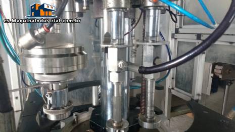 L�nea para m�quina de llenado de aerosol Cosmar Omas