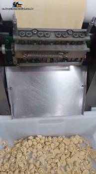 Mquina Capeleteira para masa fresca de cappelletti indios, 80 kg/hora.