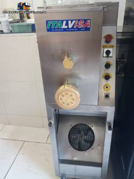 Extrusora de pasta fresca, de longitud corta a larga, para lasa�a, de 15 a 20 kg por hora, Italvisa Pastaia 6