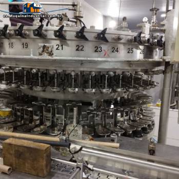 L�nea completa para la fabricaci�n de bebidas carbonatadas KHS Zegla