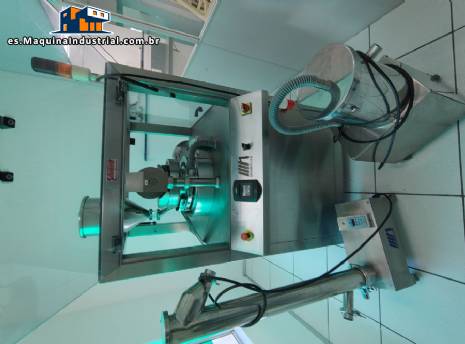 Comprimidora rotativa Neuberger, 20 punzones, 900 comprimidos por minuto.