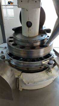 Compresor de cápsulas Manesty de 16 perforaciones Compresor de cápsulas Manesty de 16 perforaciones